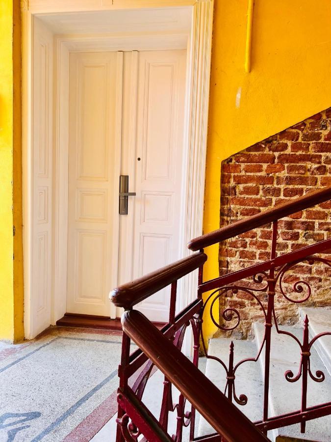 Apartment Friends Central Oradea Exterior foto